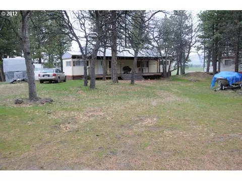 29 N Frontage Rd, Wamic, OR 97063 photo 1