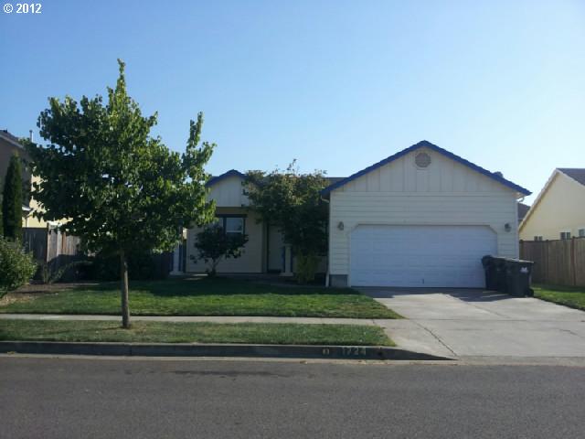 1724 Adelman Loop, Eugene, OR 97402 photo 1