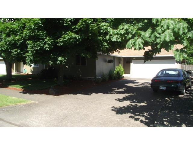2375 Laurelhurst Dr, Eugene, OR 97402 photo 1