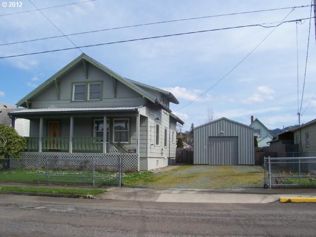 645 5th St, Myrtle Point, OR 97458 photo 1
