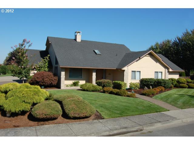 3107 Powder River Dr, Eugene, OR 97408 photo 1