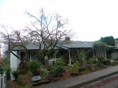737 E 39th Pl, Eugene, OR 97405 photo 1
