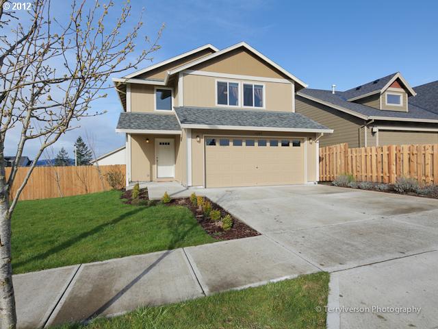4085 SW Eleven Mile Ave, Gresham, OR 97080 photo 1