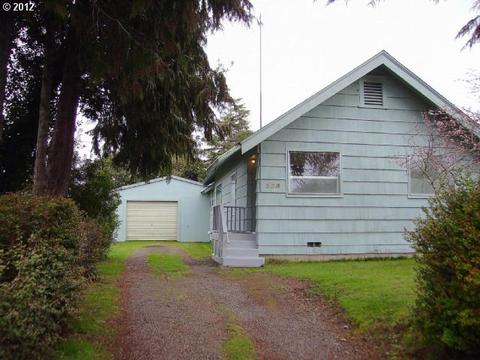 536 Juniper St, Florence, OR 97439 photo 1