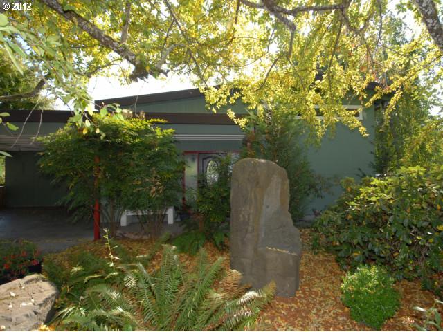 90 E 37th Ave, Eugene, OR 97405 photo 1