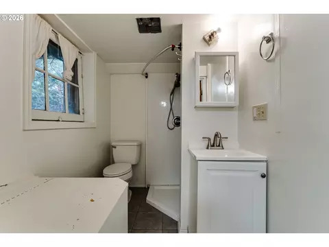 Bath - 1150 W 11th Ave, Eugene, OR 97402 photo 3 of 3