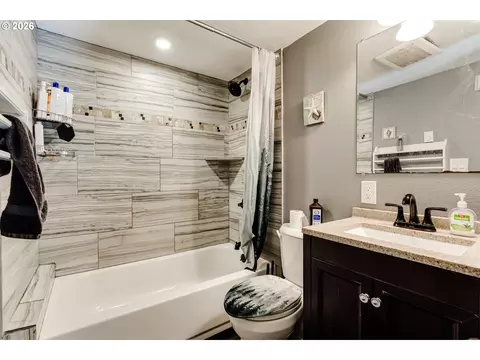 Bath - 1150 W 11th Ave, Eugene, OR 97402 photo 2 of 2