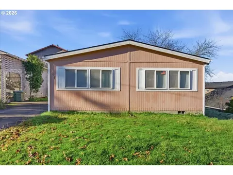 341 S 9th St, Kalama, WA 98625