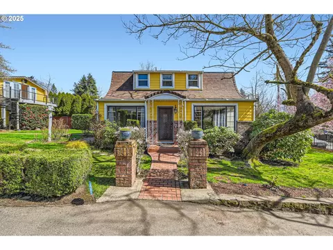 2349 SW 6th Ave, Camas, WA 98607