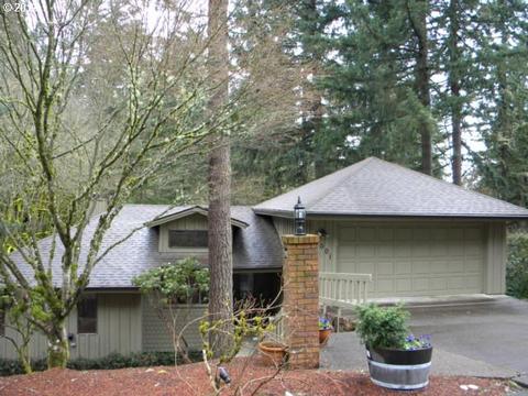 2001 Dogwood Dr, Eugene, OR 97405 photo 1