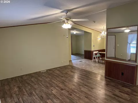 235 Twin Oaks Loop, Winston, OR 97496 photo 14