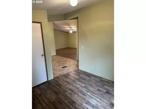 235 Twin Oaks Loop, Winston, OR 97496 photo 17