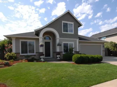 765 Old Orchard Ln, Springfield, OR 97477 photo 1