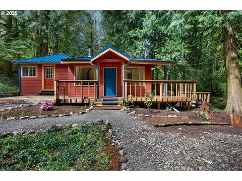 69796 E Highway 26, Rhododendron, OR 97049