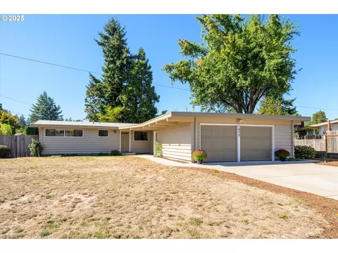 1632 Larkspur Loop, Eugene, OR 97401