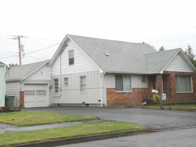 940 D St, Springfield, OR 97477 photo 1