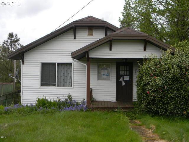 261 SElder St, Toledo, OR 97391 photo 1