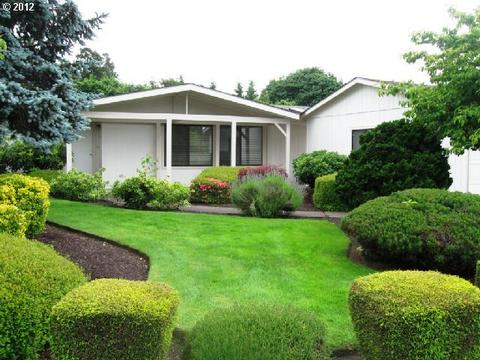 34704 Devonshire Dr, Eugene, OR 97405 photo 1