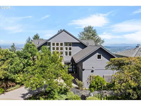 4260 SW Council Crest Dr, Portland, OR 97239