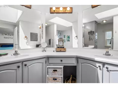 4055 Royal Ave #22, Eugene, OR 97402 photo 10