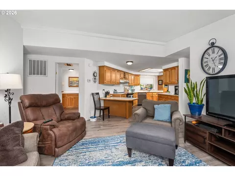 4055 Royal Ave #22, Eugene, OR 97402 photo 5