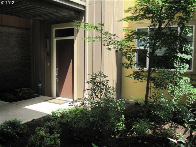 347 Rustic Pl #3, Eugene, OR 97401 photo 1