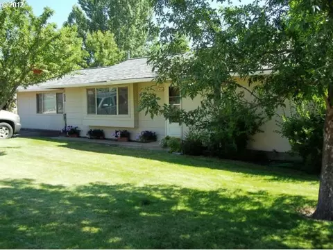 745 N 13th Ave, Elgin, OR 97827 photo 1