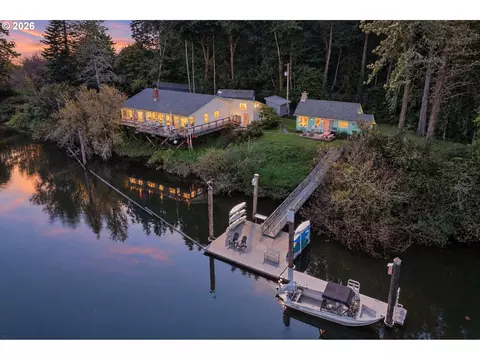 9959 Sweet Creek Rd, Mapleton, OR 97453