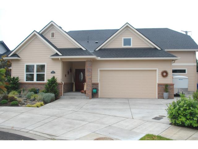 2392 Crowther Dr, Eugene, OR 97404 photo 1