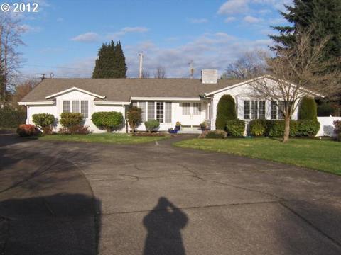 2467 Quince St N, Eugene, OR 97404 photo 1