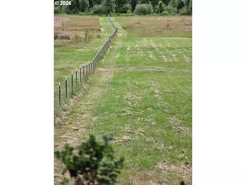 Hill Rd, Springfield, OR 97478 photo 9