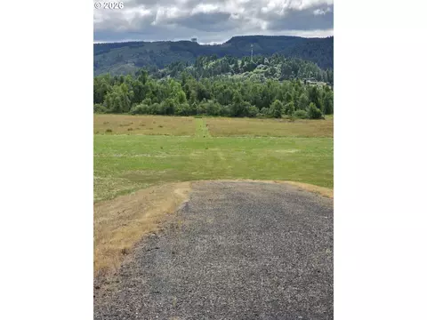 Hill Rd, Springfield, OR 97478 photo 8