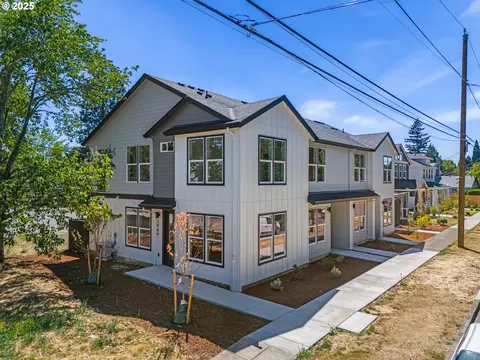 2909 SE 73rd Ave #1, Portland, OR 97206