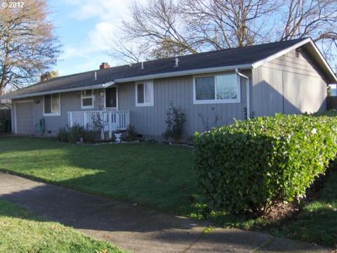 2375 Moore St, Eugene, OR 97404 photo 1