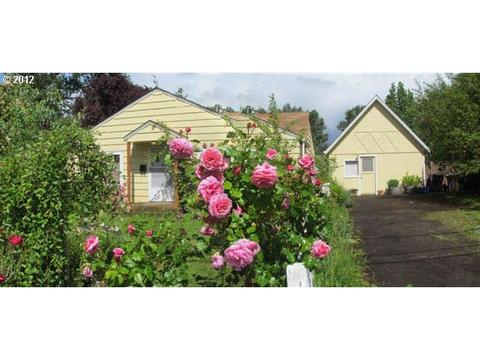 1895 Arthur St, Eugene, OR 97405 photo 1
