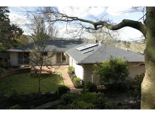 2805 University St, Eugene, OR 97403 photo 1