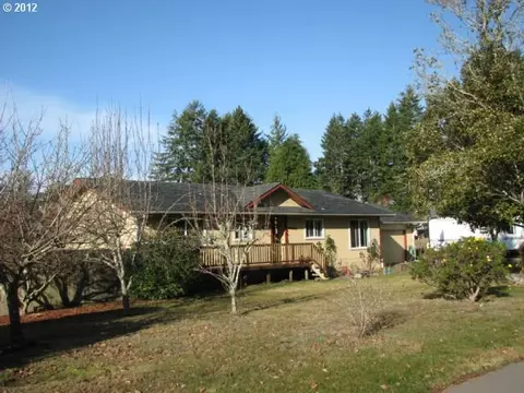1360 Hampton Rd, Brookings, OR 97415 photo 1
