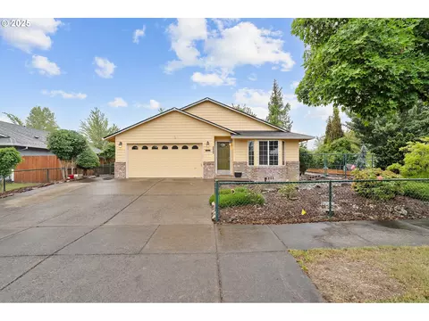 2176 SE 63rd Ave, Hillsboro, OR 97123