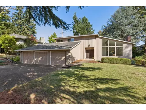 12 Touchstone, Lake Oswego, OR 97035