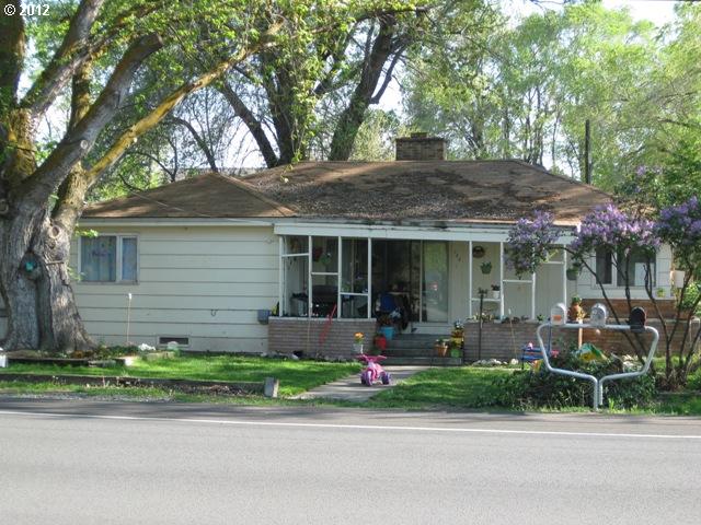 952 E Main St, Hermiston, OR 97838 photo 1