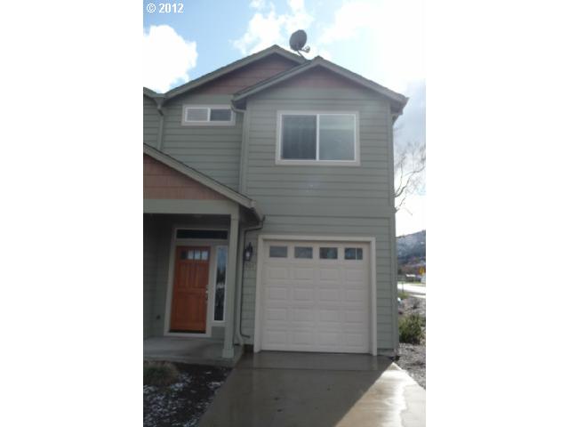 301 Everett Way, Talent, OR 97540 photo 1