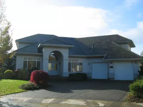 2818 Edgewater Dr, Eugene, OR 97401 photo 1
