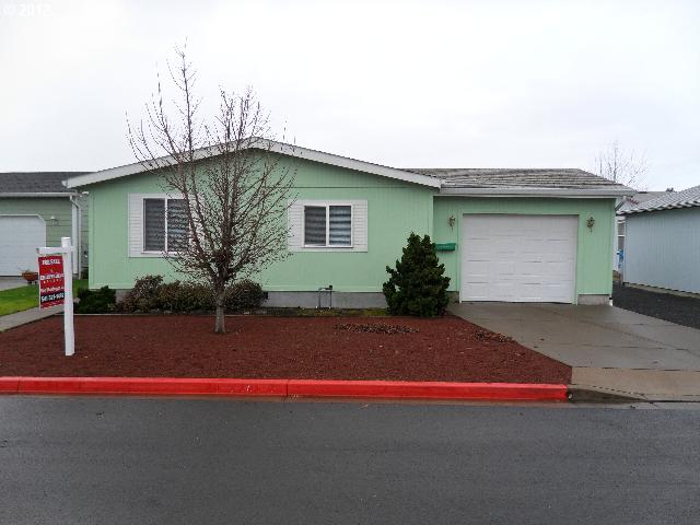 2388 Maia Loop, Springfield, OR 97477 photo 1