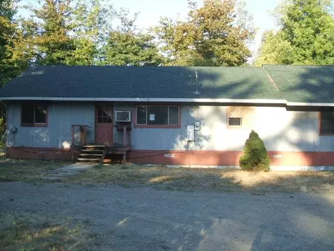 4422 Glenbrook Loop Rd, Riddle, OR 97469 photo 1