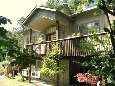 217 Rockridge Loop, Eugene, OR 97405 photo 1