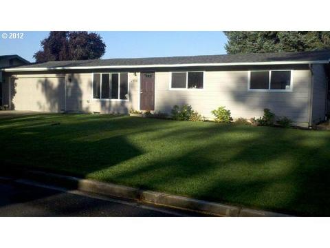 2450 Canterbury St, Eugene, OR 97404 photo 1