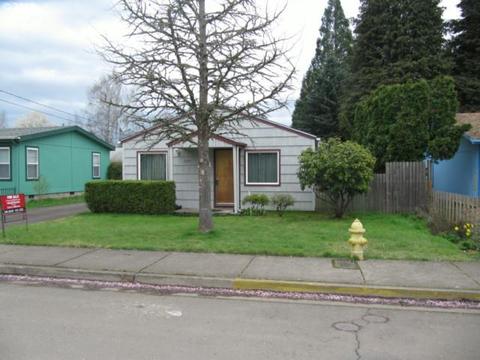 277 S 52nd St, Springfield, OR 97478 photo 1