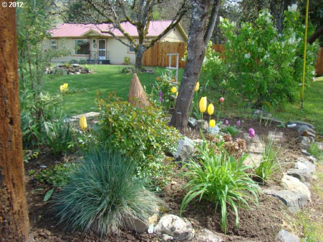 1480 Glenbrook Loop Rd, Riddle, OR 97469 photo 1
