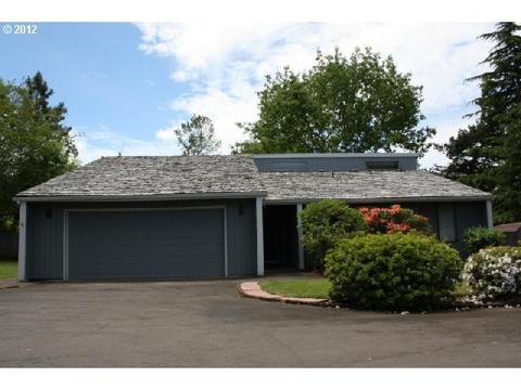 2454 Hawkins Ln, Eugene, OR 97405 photo 1
