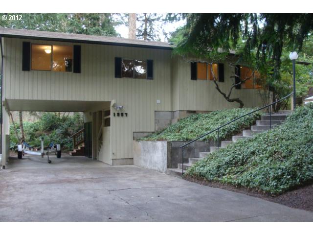 1557 Willagillespie Rd, Eugene, OR 97401 photo 1